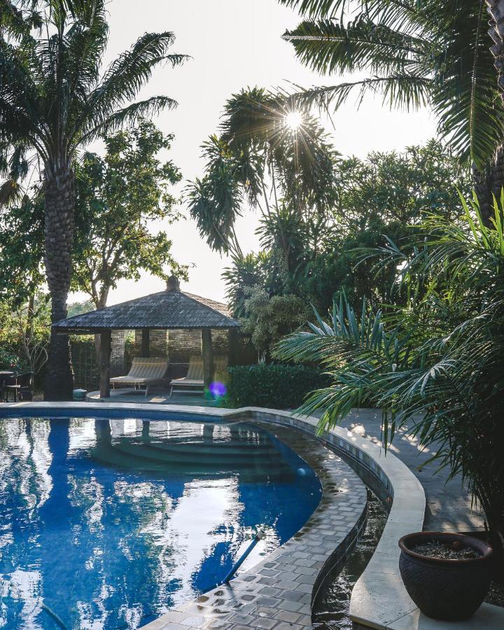 Coconut Lodge Resort Jepara Exterior foto