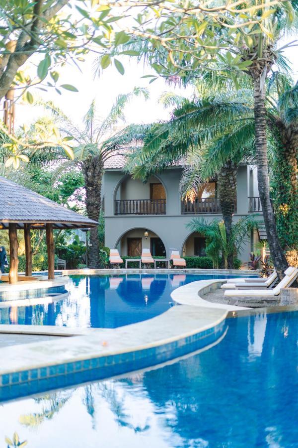 Coconut Lodge Resort Jepara Exterior foto