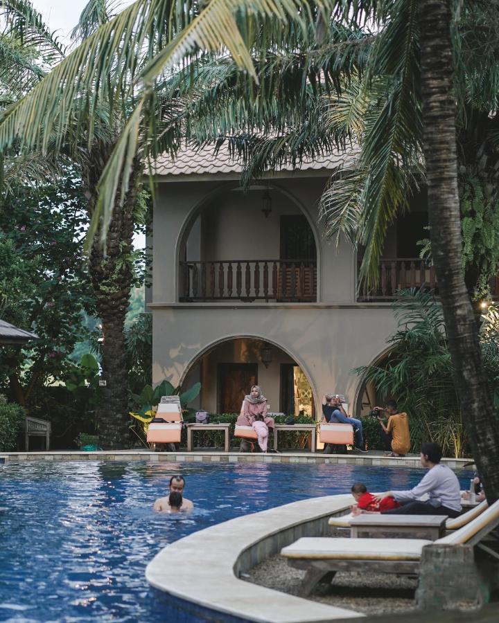 Coconut Lodge Resort Jepara Exterior foto