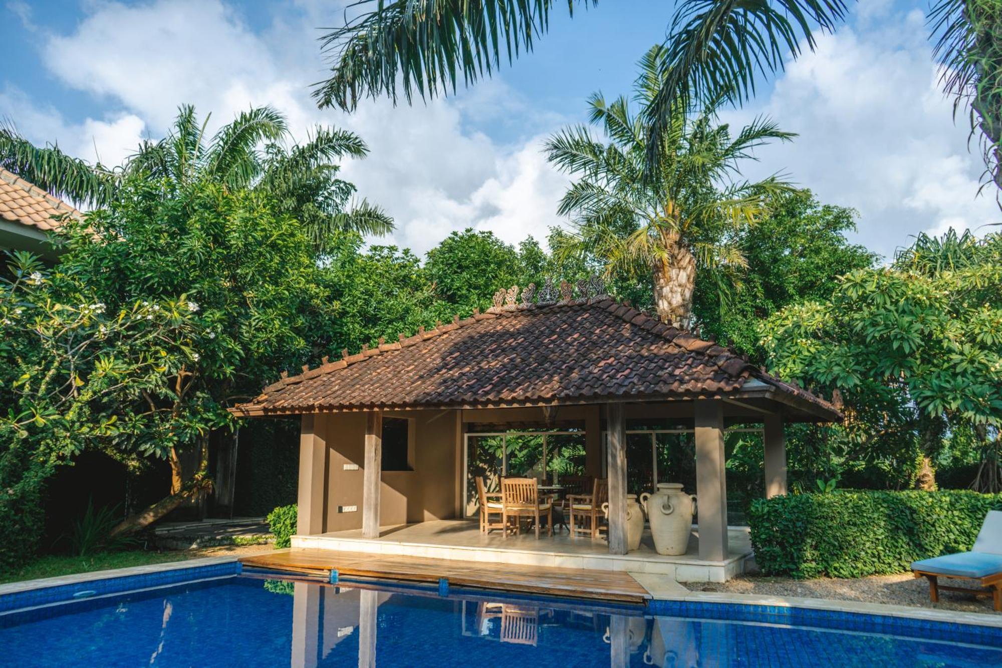 Coconut Lodge Resort Jepara Exterior foto