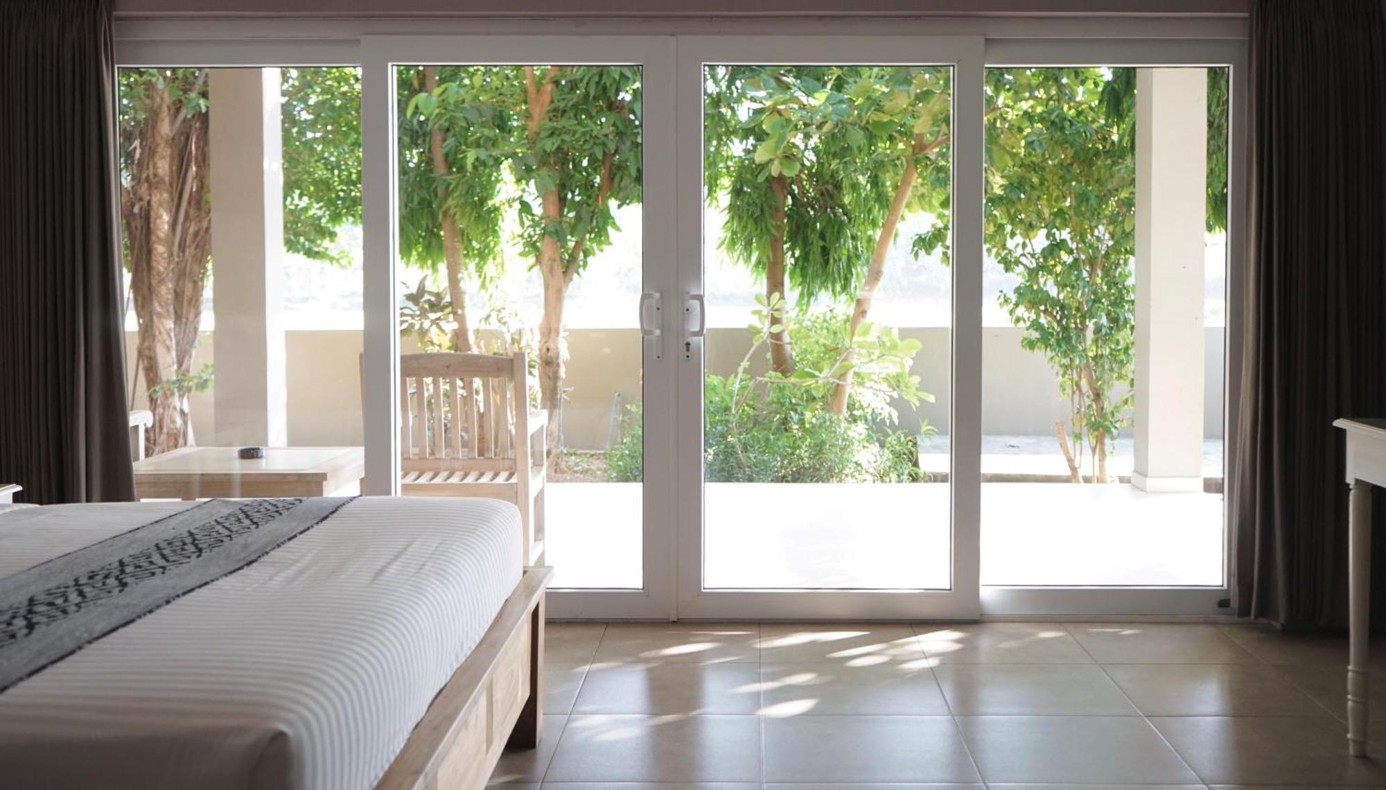 Coconut Lodge Resort Jepara Exterior foto
